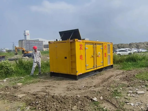 金山屯200KW柴油发电机机组每小时的油耗量受哪些因素影响?